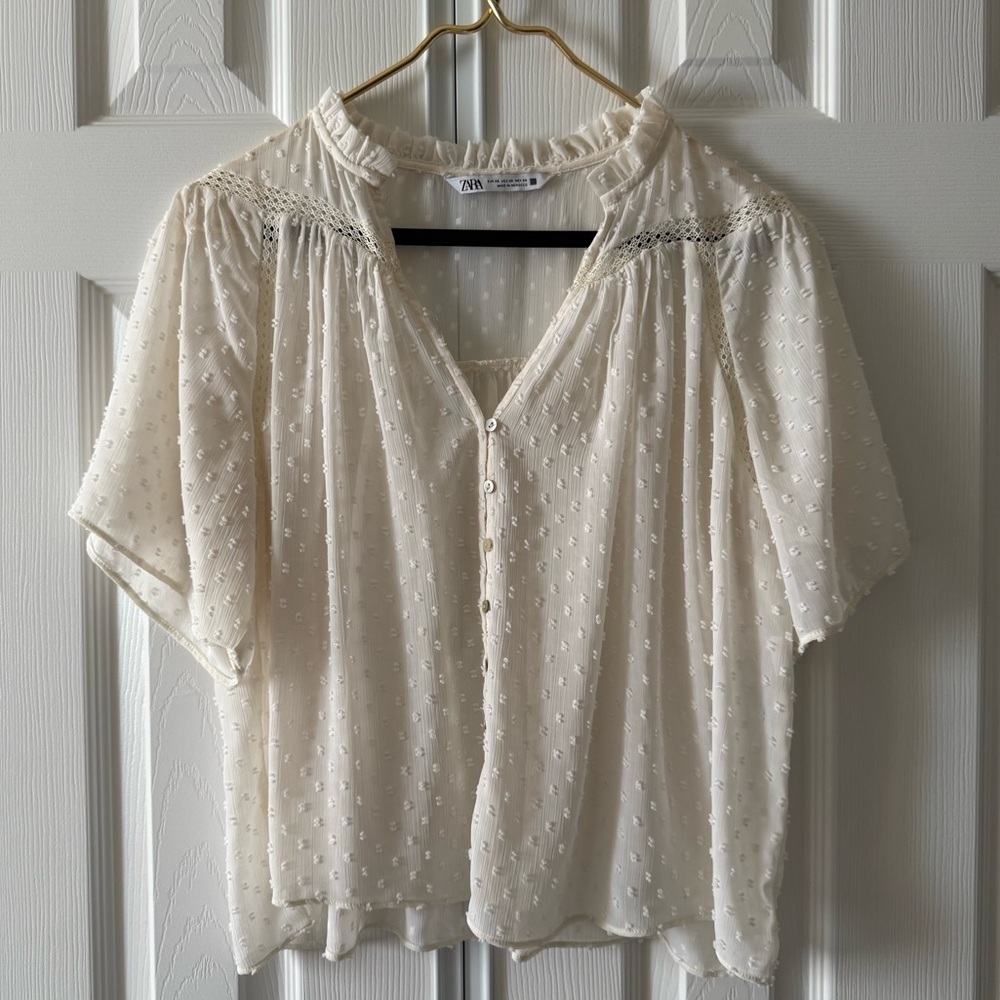 Zara Ivory Button-Up Short Sleeve Blouse Top Size XS